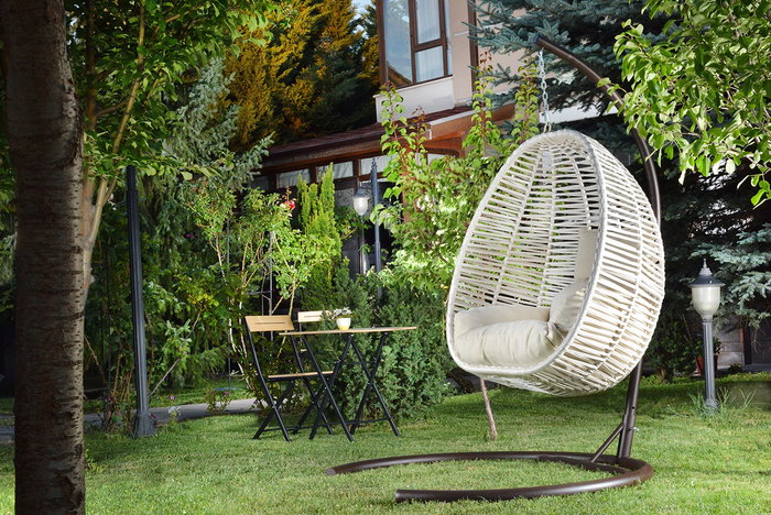 Hanah Home Silla Columpio Individual de Jardín en Crema